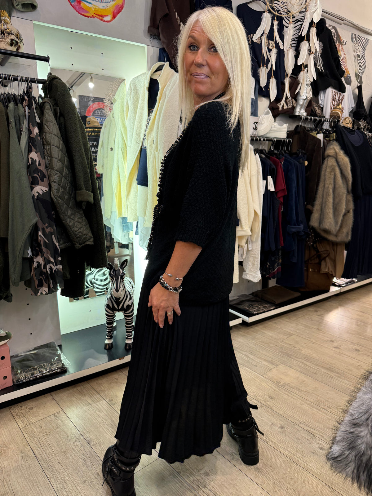 Robe plissée noire
