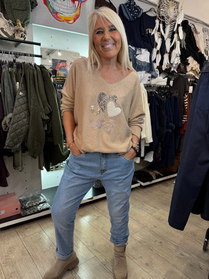 Pull love camel