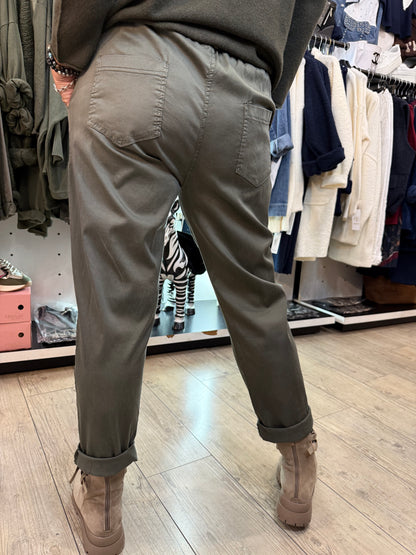 Pantalon chino kaki